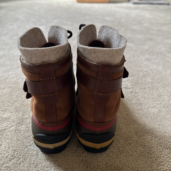 Burberry Windmere Winter Rain Boots / Size 40 - Picture 8 of 13